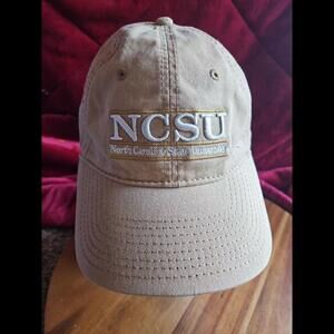 VTG NCSU North Carolina Wolfpack Tri-Bar Strapback Hat Baseball Cap Beige Dad